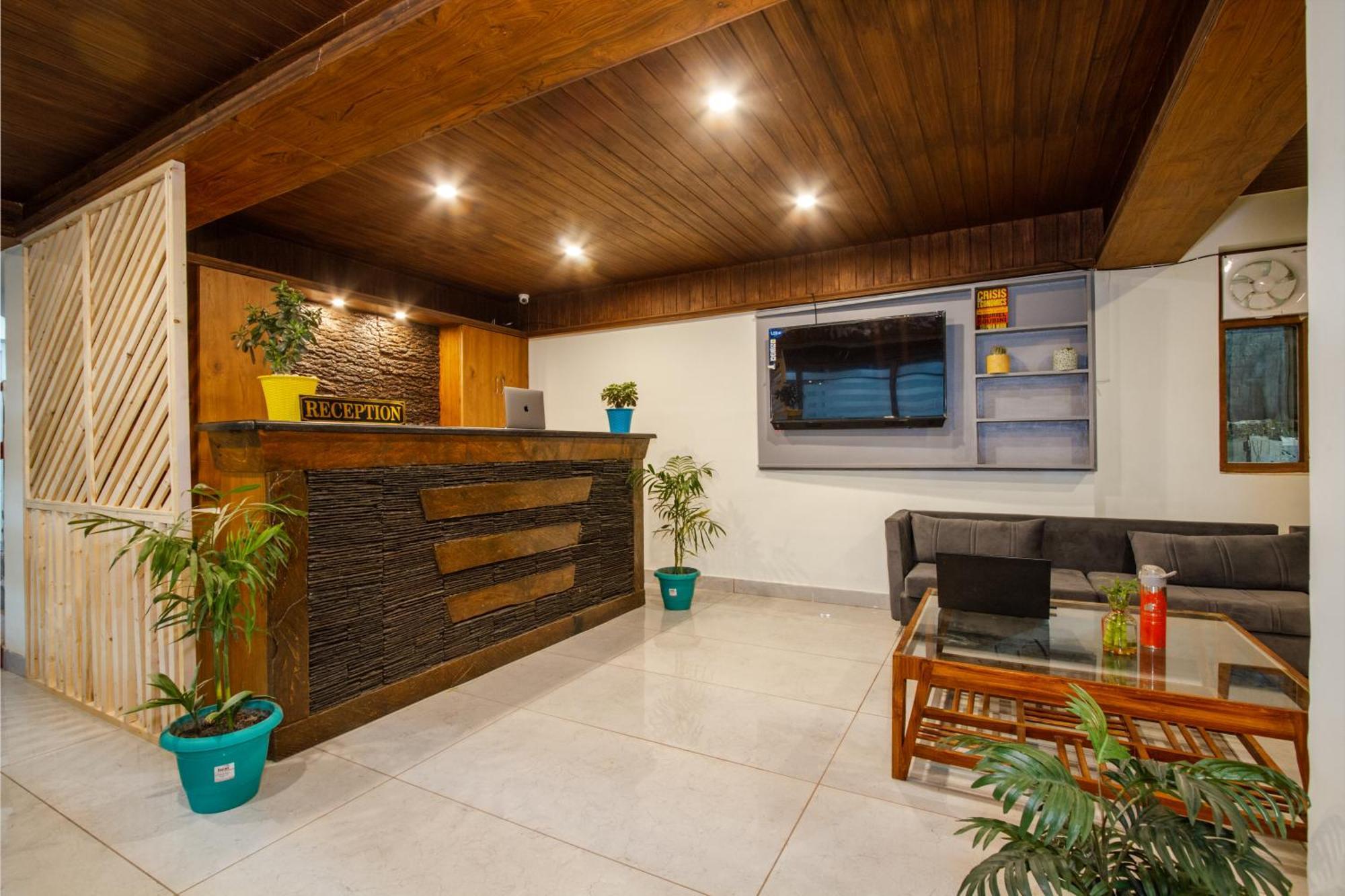 Hotel Tripli Drilbu